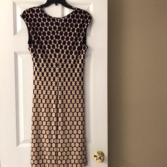 Pretty dotted Dress - Picture 4 of 4